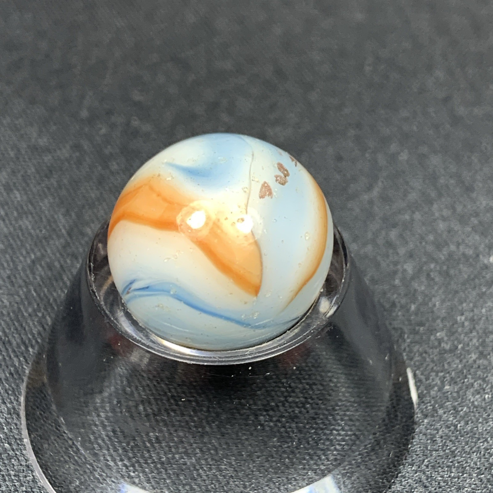 NM – ALLEY FLAME / DUG ? .62″ BOX02/233
