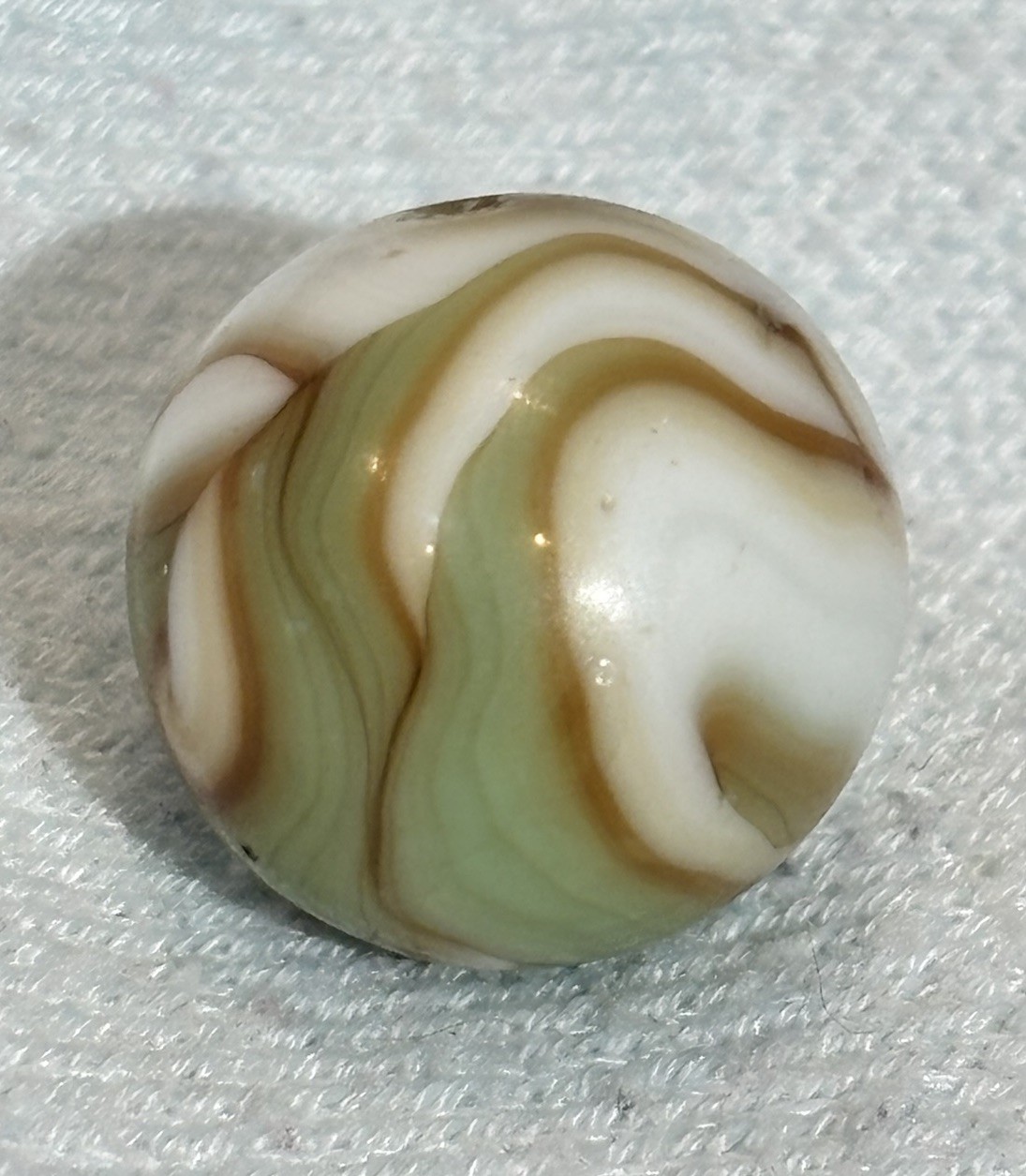 Vintage Alley Agate Flame Swirl UV Glass Marble MINT CHOCOLATE 0.67”