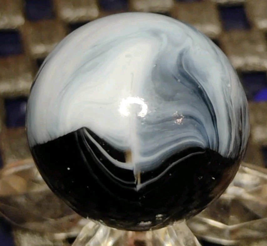 .67″ ANTIQUE/VINTAGE MARBLES – PURPLEISH MAGLIGHT EFFECT SLAG🔥RARE HTF NM+