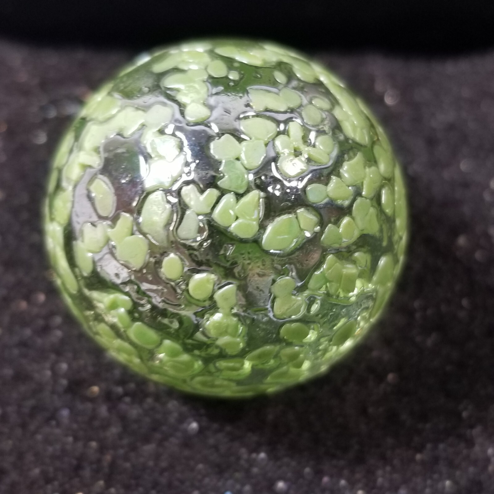 Vintage Akro Agate Shooter Confetti Green Speckles 1″ Glass Marble
