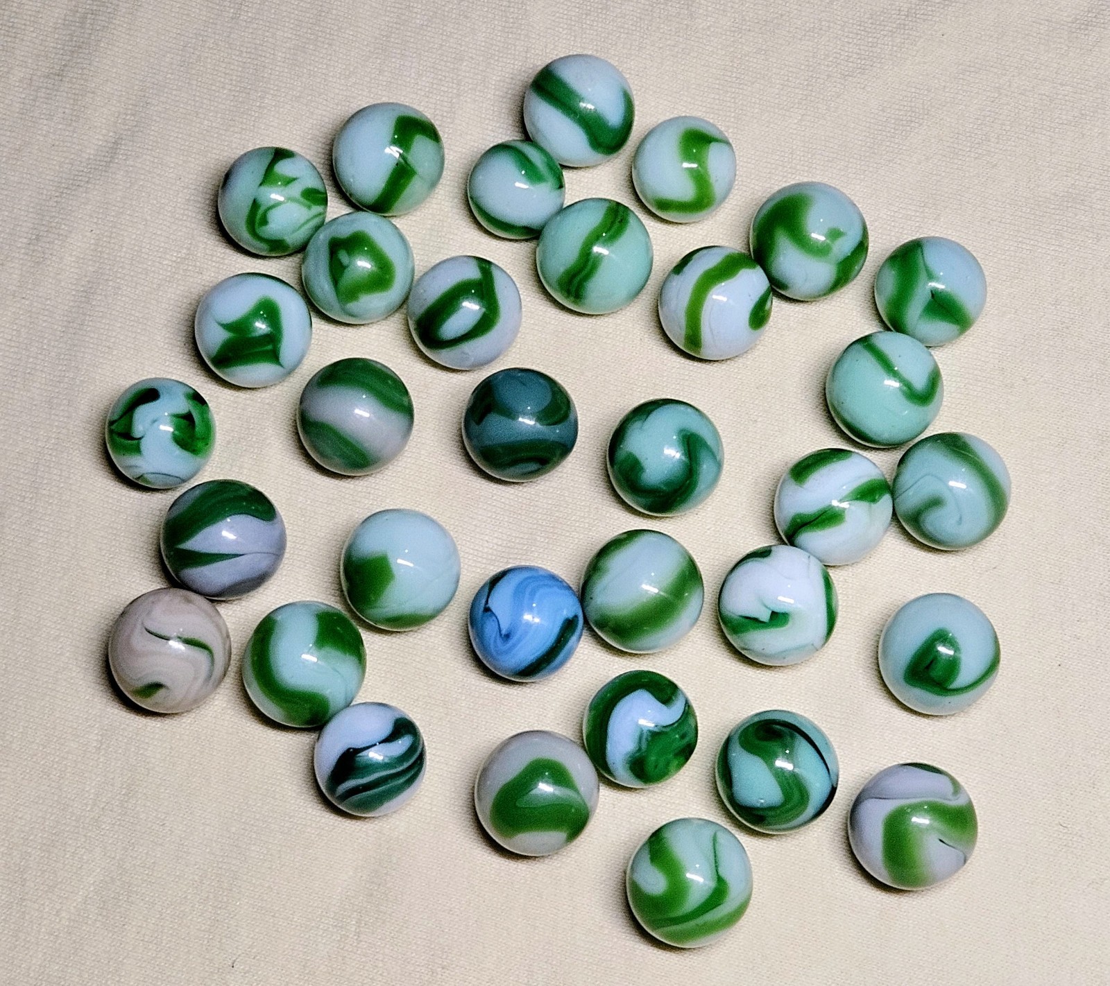 GREEN WEST VIRGINIA SWIRLS (25) Alley, Ravenswood, CAC, Heaton – Vintage Lot
