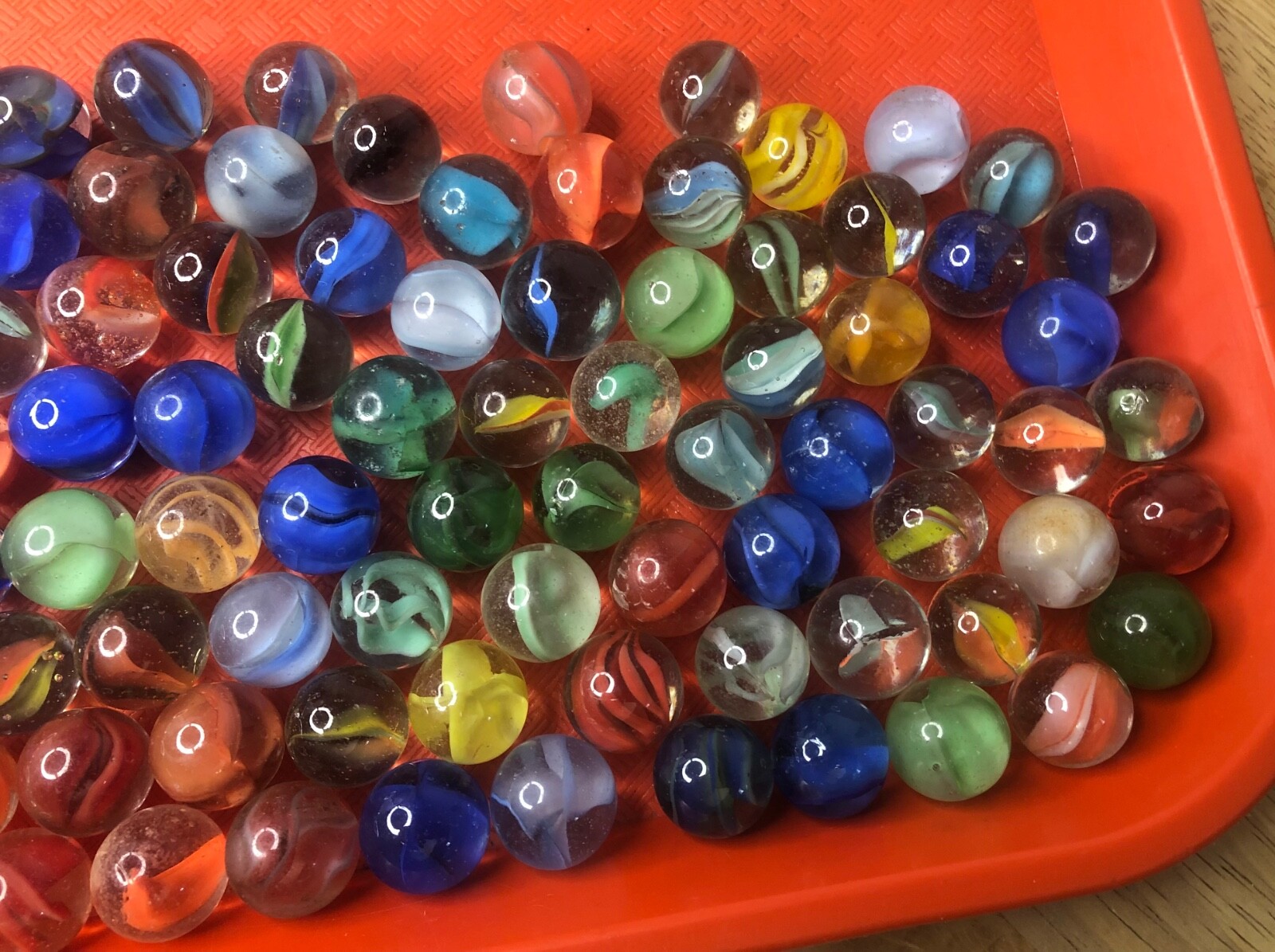 100 vintage CATS EYES OR RIBBON glass marbles 15-17mm tiny bubbles