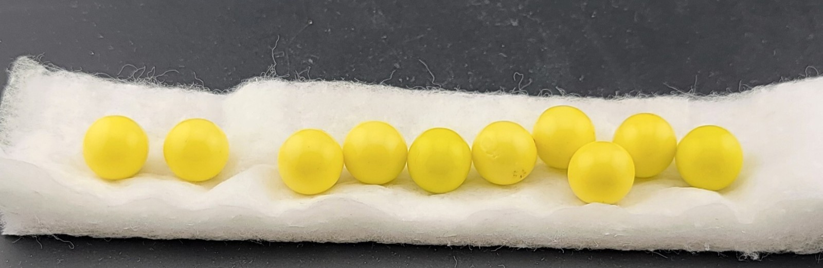 Yellow uv toy marbles vintage Glass And Cadmium 14.2 mm. ( 10 ) Marbles