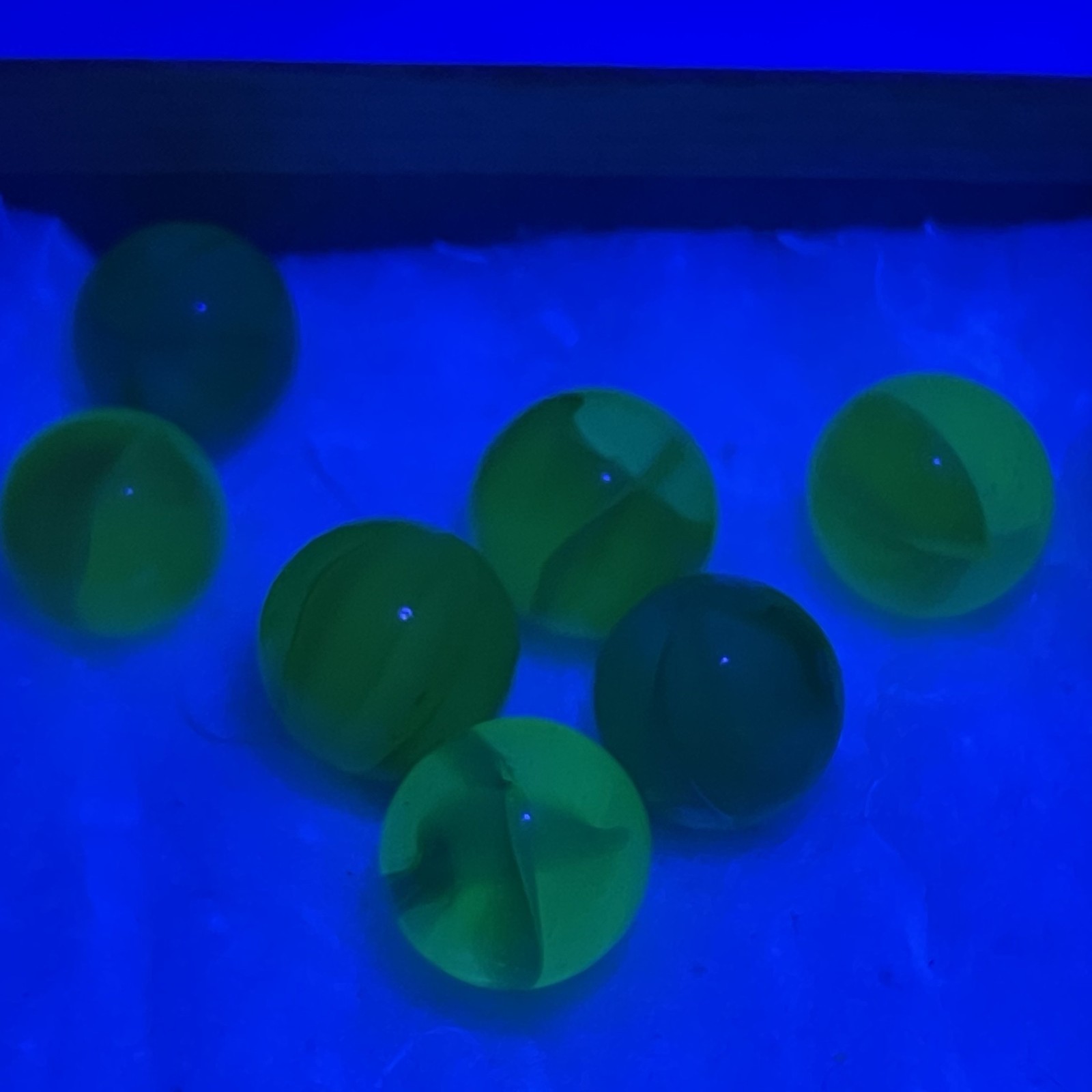 Vaseline Uranium Yellow Glass Marbles Vintage 9/16″ Lot of 7 Glows UV Reactive