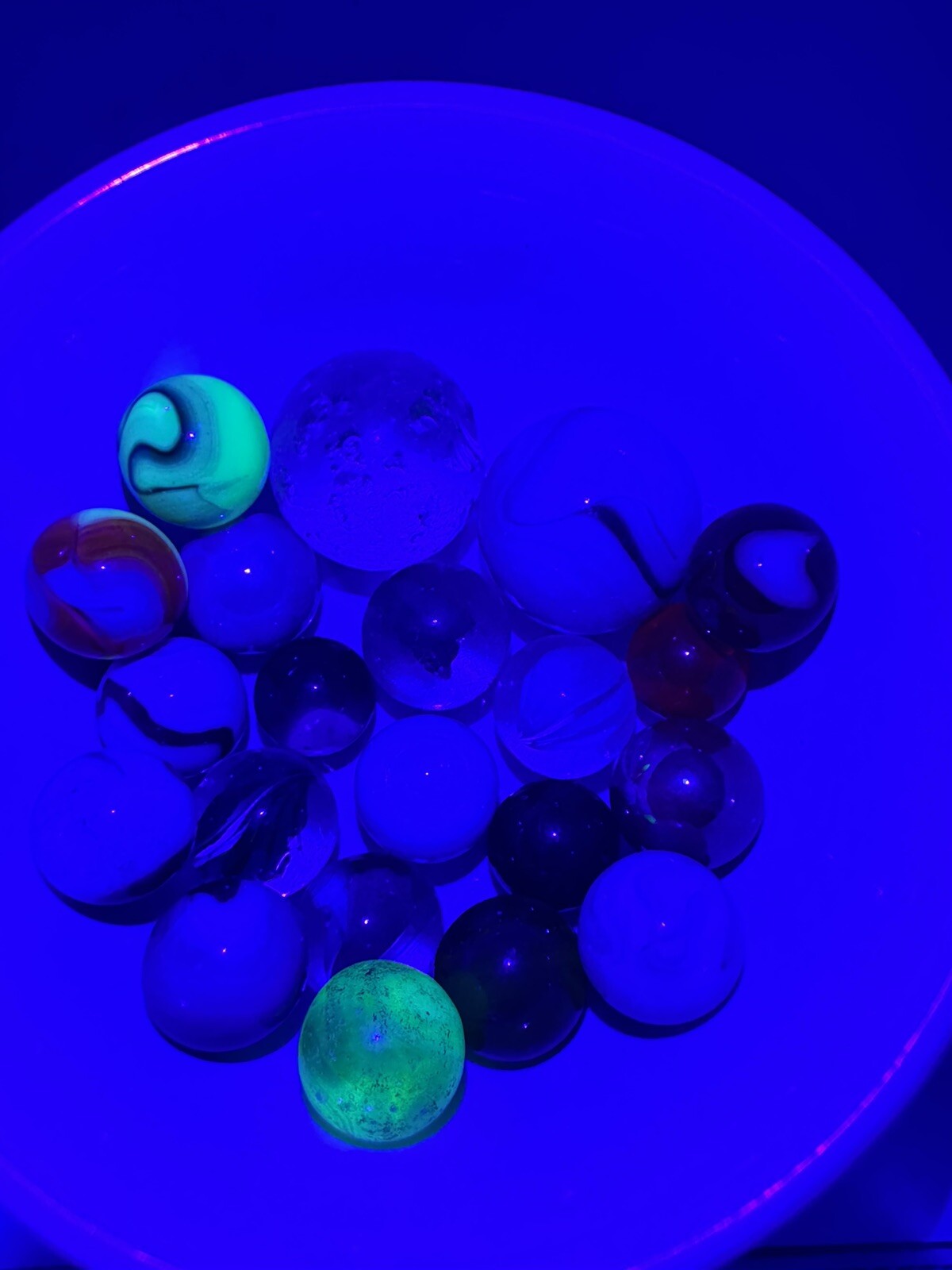 Vintage Marble Lot Of MARBLES UV Reactive Cadmium Uranium Lot #34