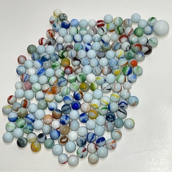 190+ Vintage Milk Glass Marble Lot Beautiful Unique Swirls Multi Coloured Solid