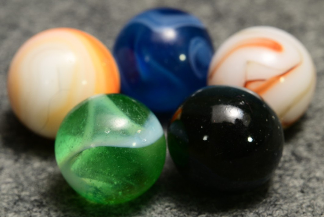 5 Vintage American WV Swirl Marbles, Mixed Sizes & Makers, Funky Colour Styles