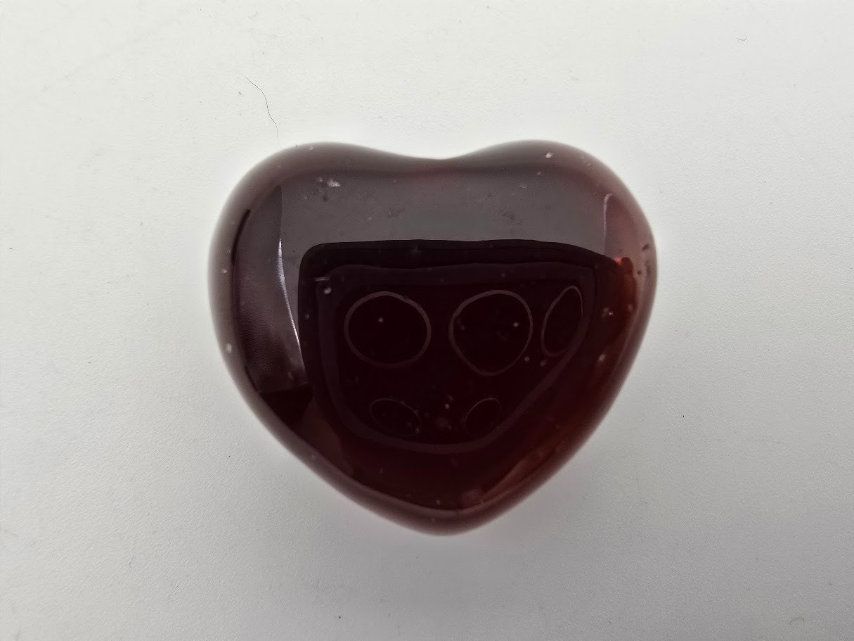 New For 2025! Dark Red Glass Hearts Vacor pack of 5 Party Favor Collectible Art