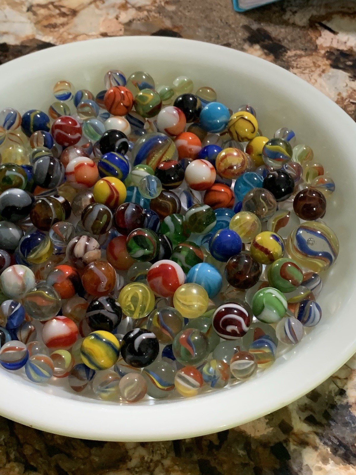 130 Assorted Marbles Mixed Lot Cats Eyes/ Peewees/Bloodies Etc,