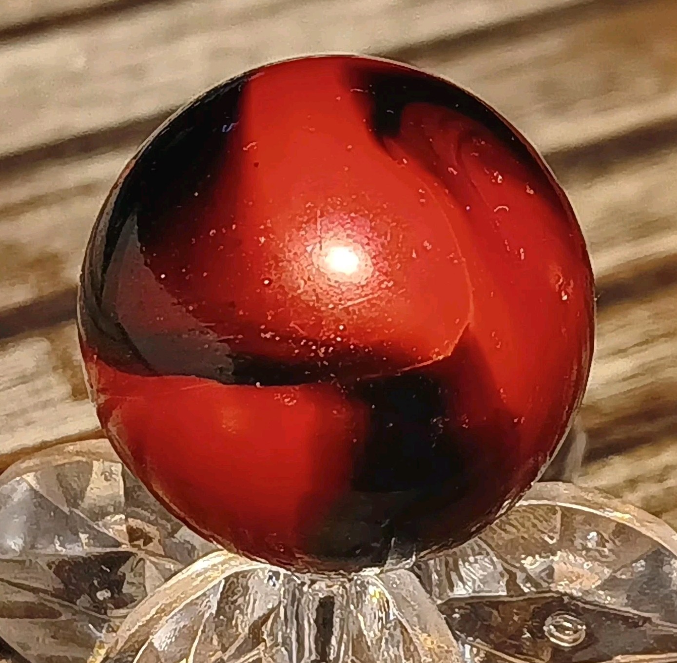 HTF Peltier NLR Wiger Marble. W-AV. .64″ Nm. Two Tone Base Glass