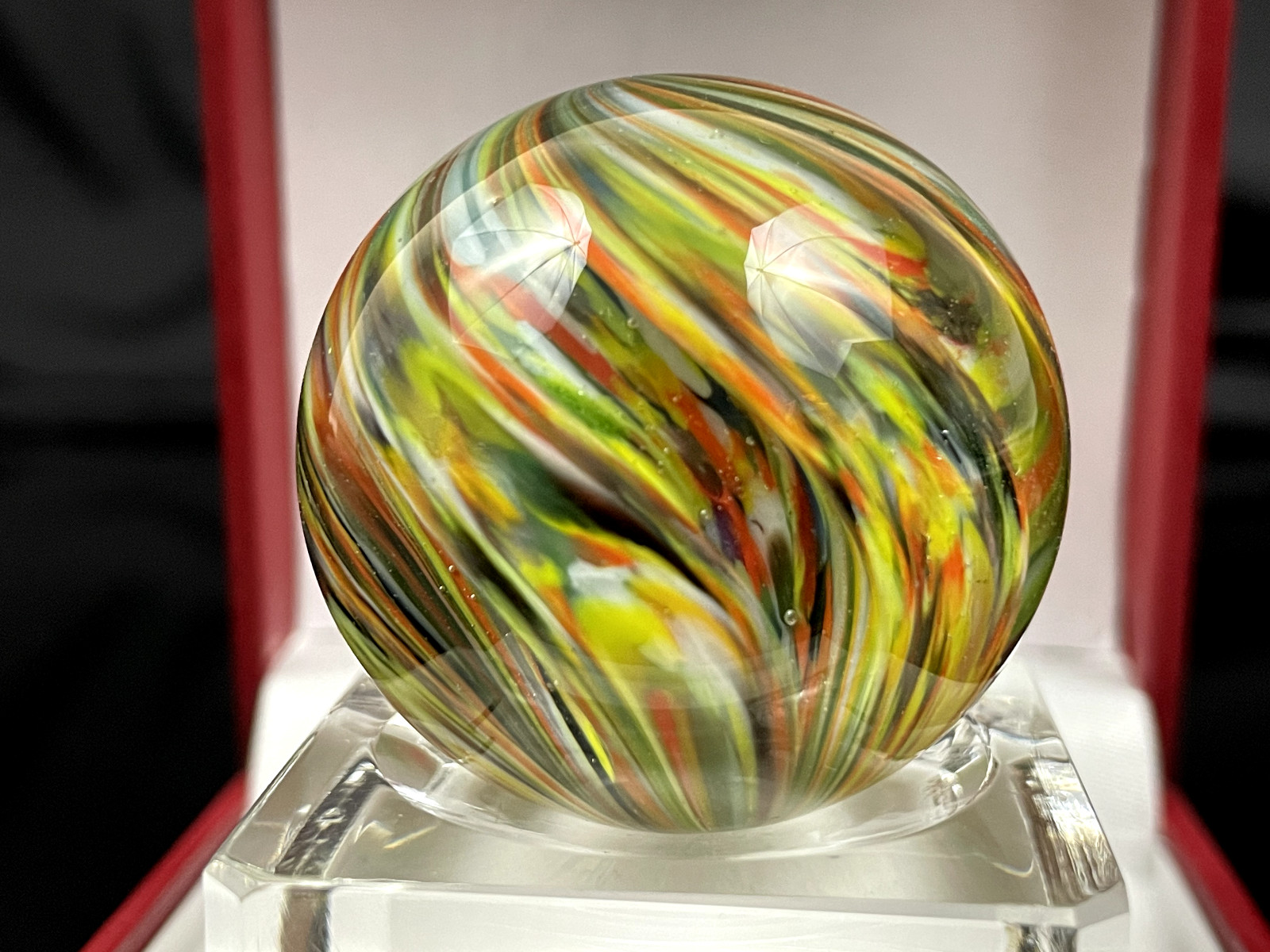 Rick Davis Glass Art Marble 1.48″ Signed Sprials Gold Flakes