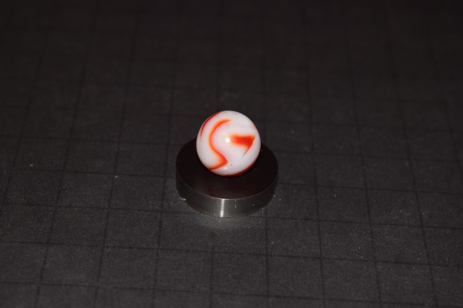 Vintage Alley 🔴RED Ribbon🔴 Collectors Toy Marble Size .625″=5/8″=16mm MINT