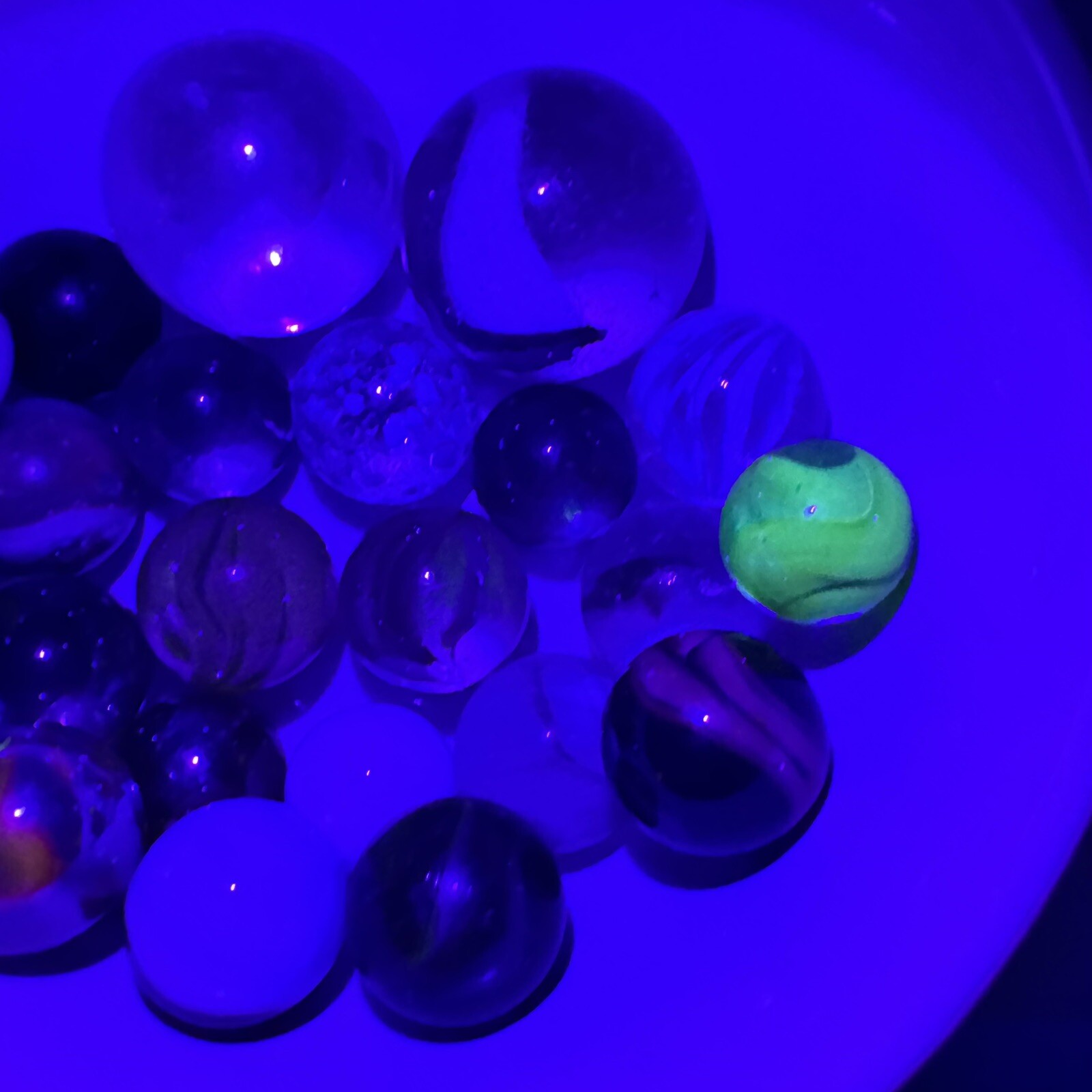 Vintage Marble Lot Of MARBLES UV Reactive Cadmium Uranium Lot #84