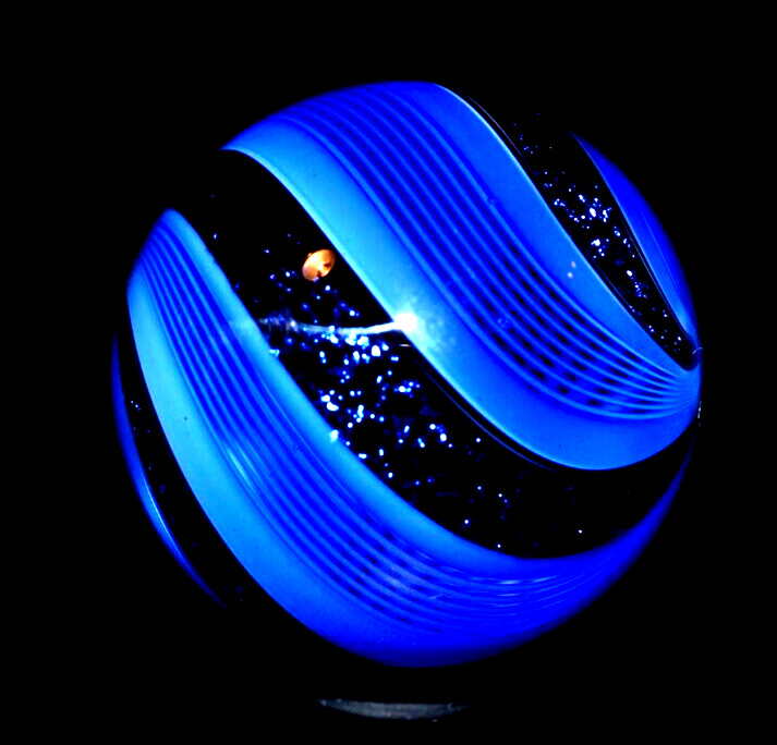 HOT HOUSE GLASS MARBLE/1.279″-ROYAL BLUE BANDED FINE LINER #68-ROYAL BLUE DICHRO