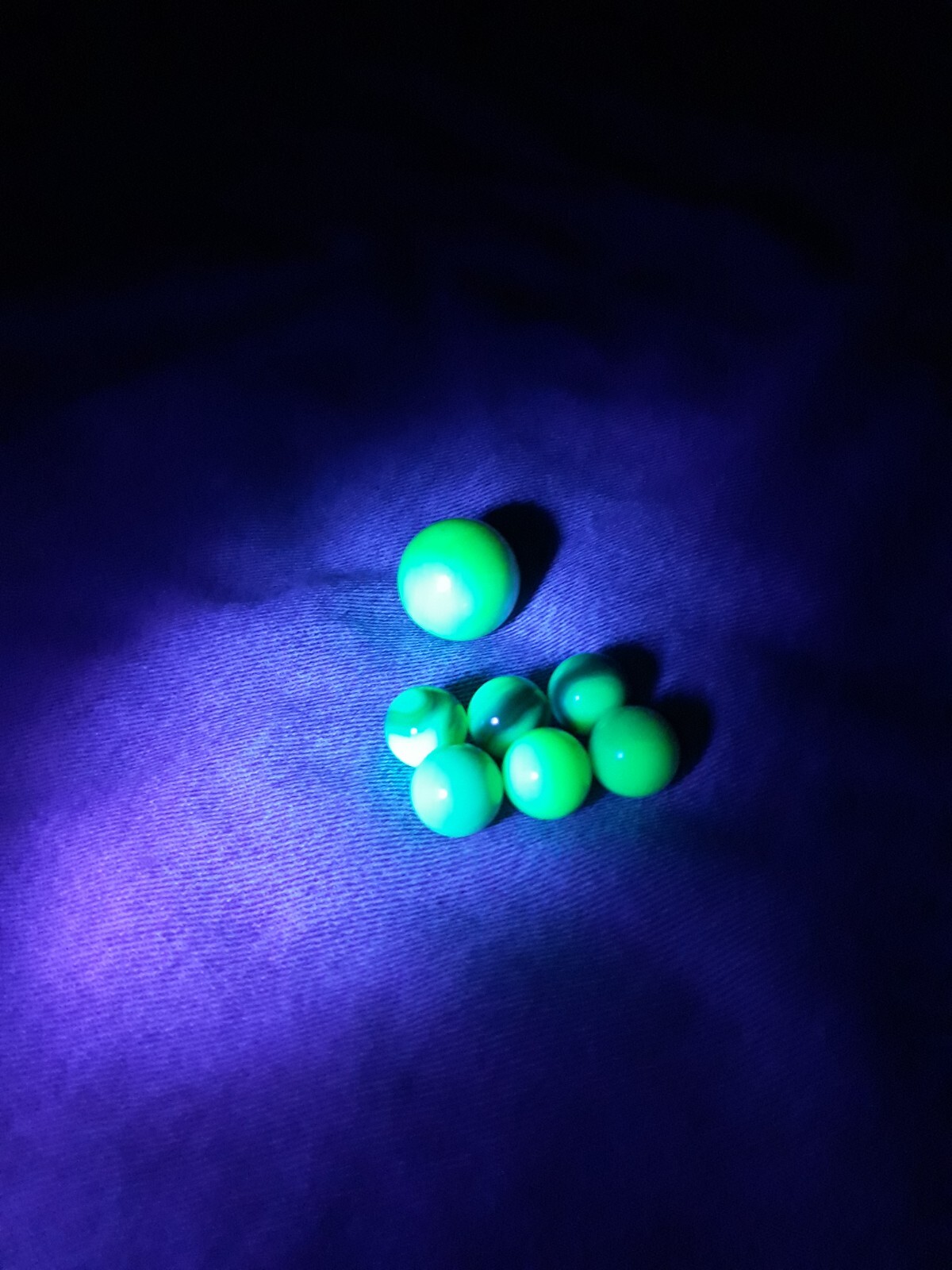 Uranium UV Jabo Electric Eel Marble King Fenton Burmese Glass Marbles Florescent