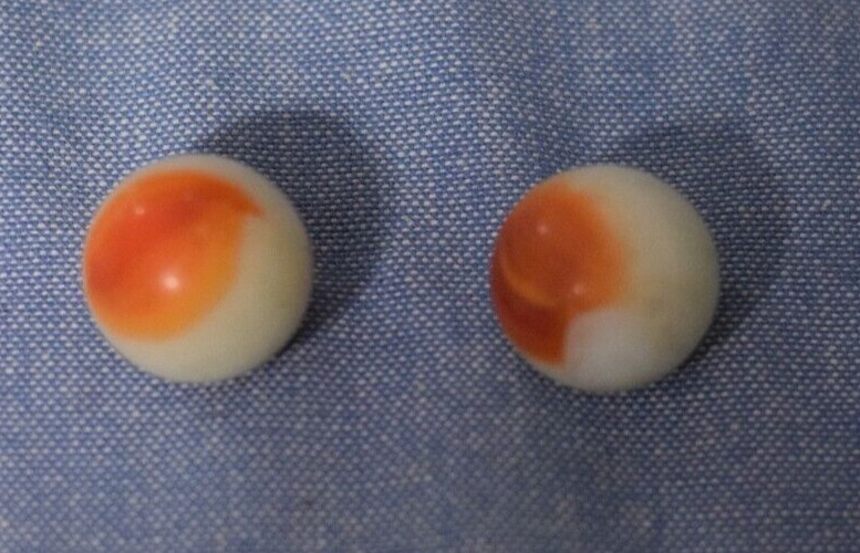 Vintage Lot 2 MARBLES UV Reactive Cadmium Uranium 22 mm .9 in. Orange White U106