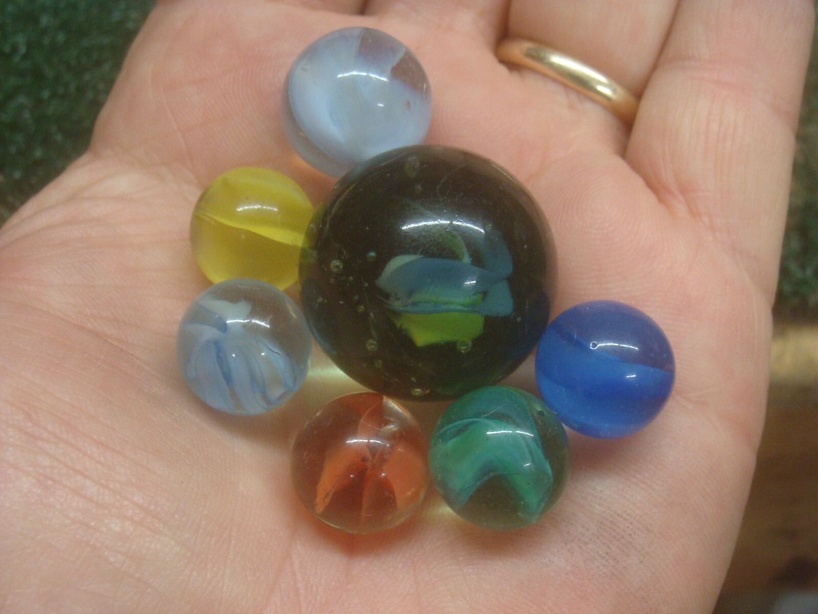 Vintage Lot of 130 Marbles antique glass swirl with plaid bag