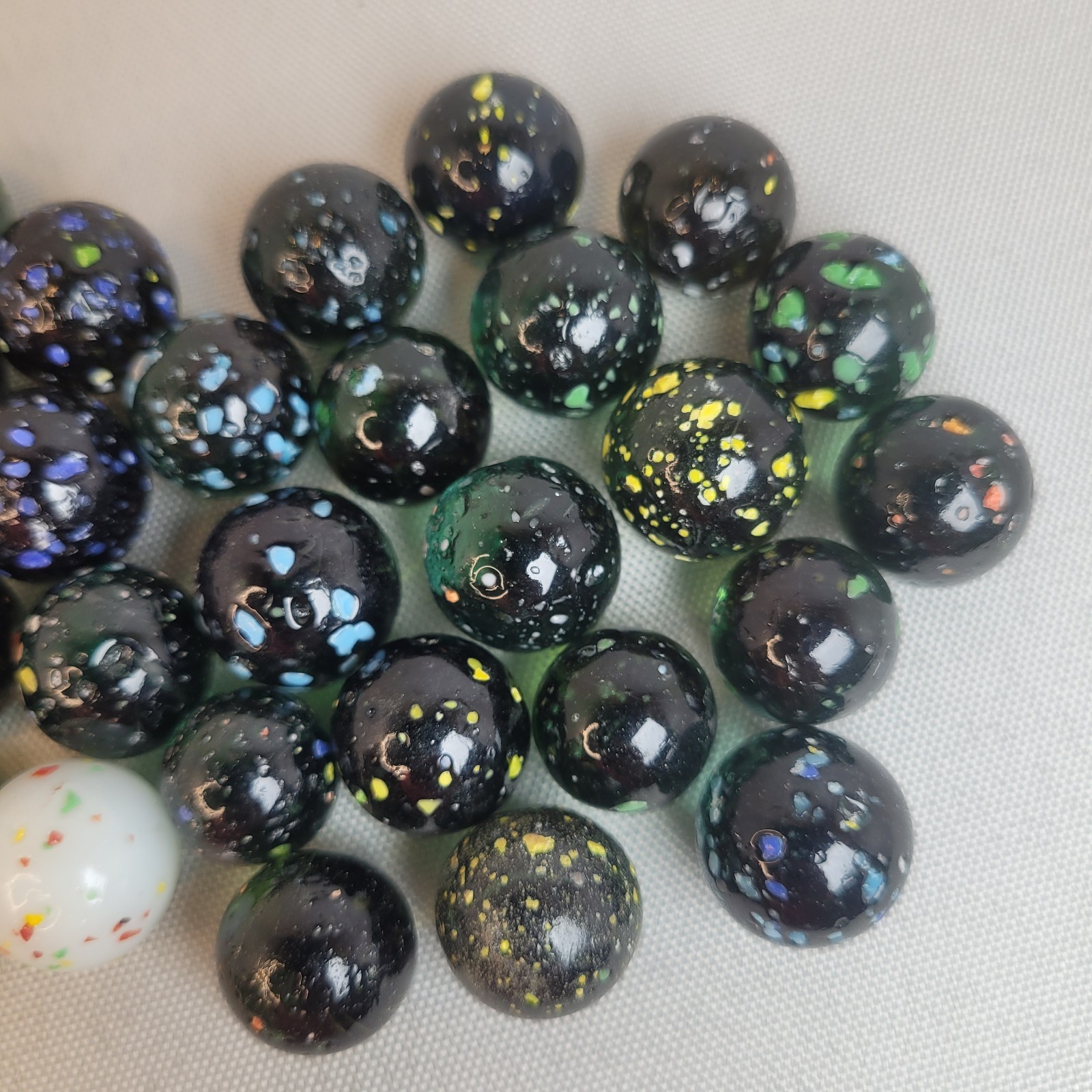 LOT of Old Vintage Glass Marbles Tri Color, Speckled Translucent, Cat Eye Swirl