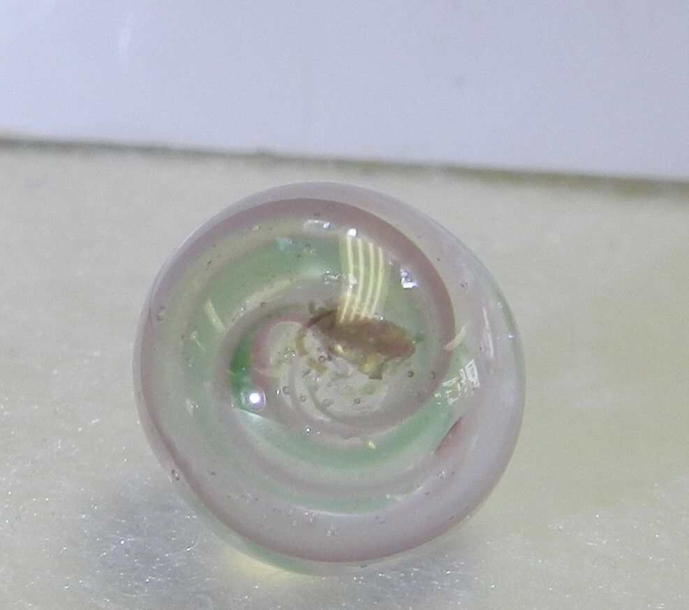 #17548m Tiny .55 Inches Handmade Contemporary Swirl Marble With Mica Mint
