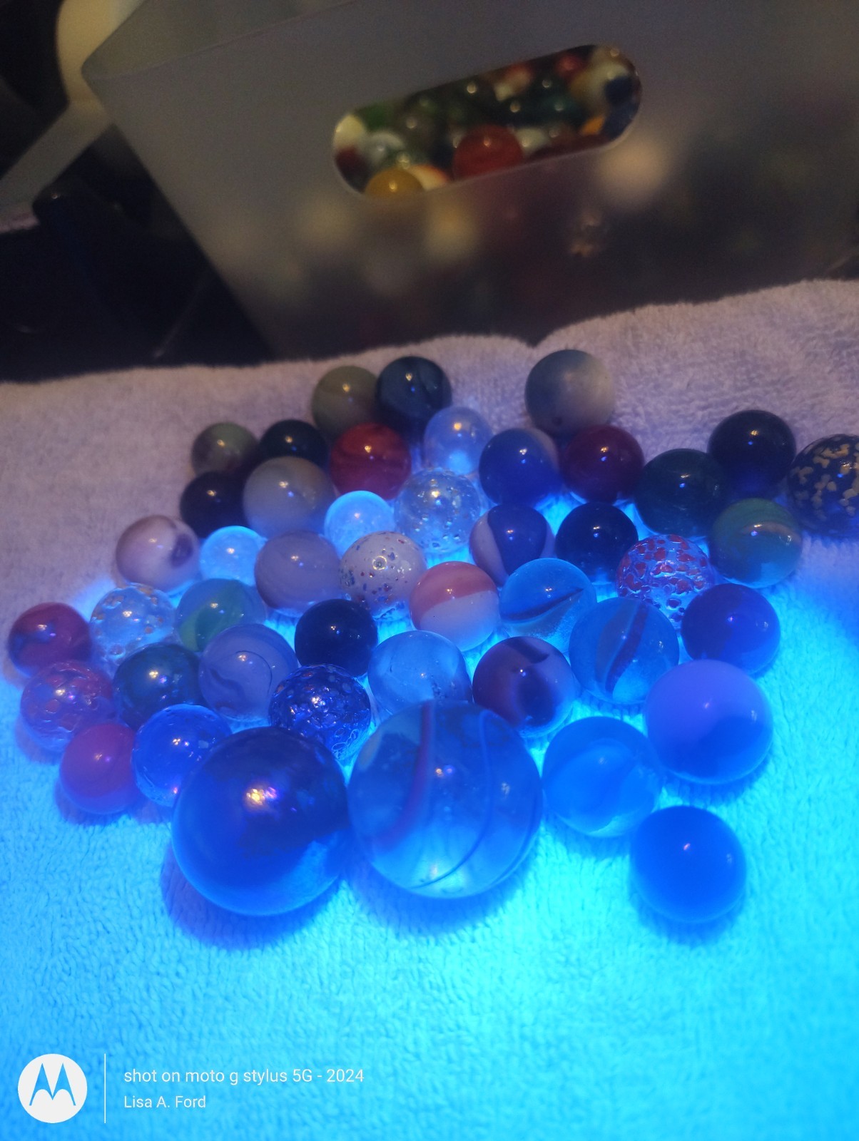 47 Old Marbles Lot UV Reactive Shooters Art Glass Confetti Swirls Cats Eye Mix