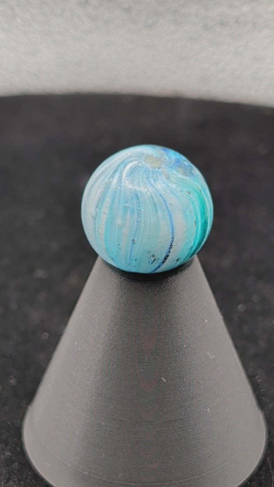 Antique German Onionskin Marble – 13/16″ (21mm) – Blue/White Vortex – 12.96g