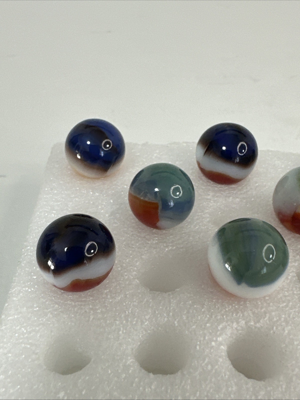 061 Lot Of 14 Exotic Vitro Agate All Reds!