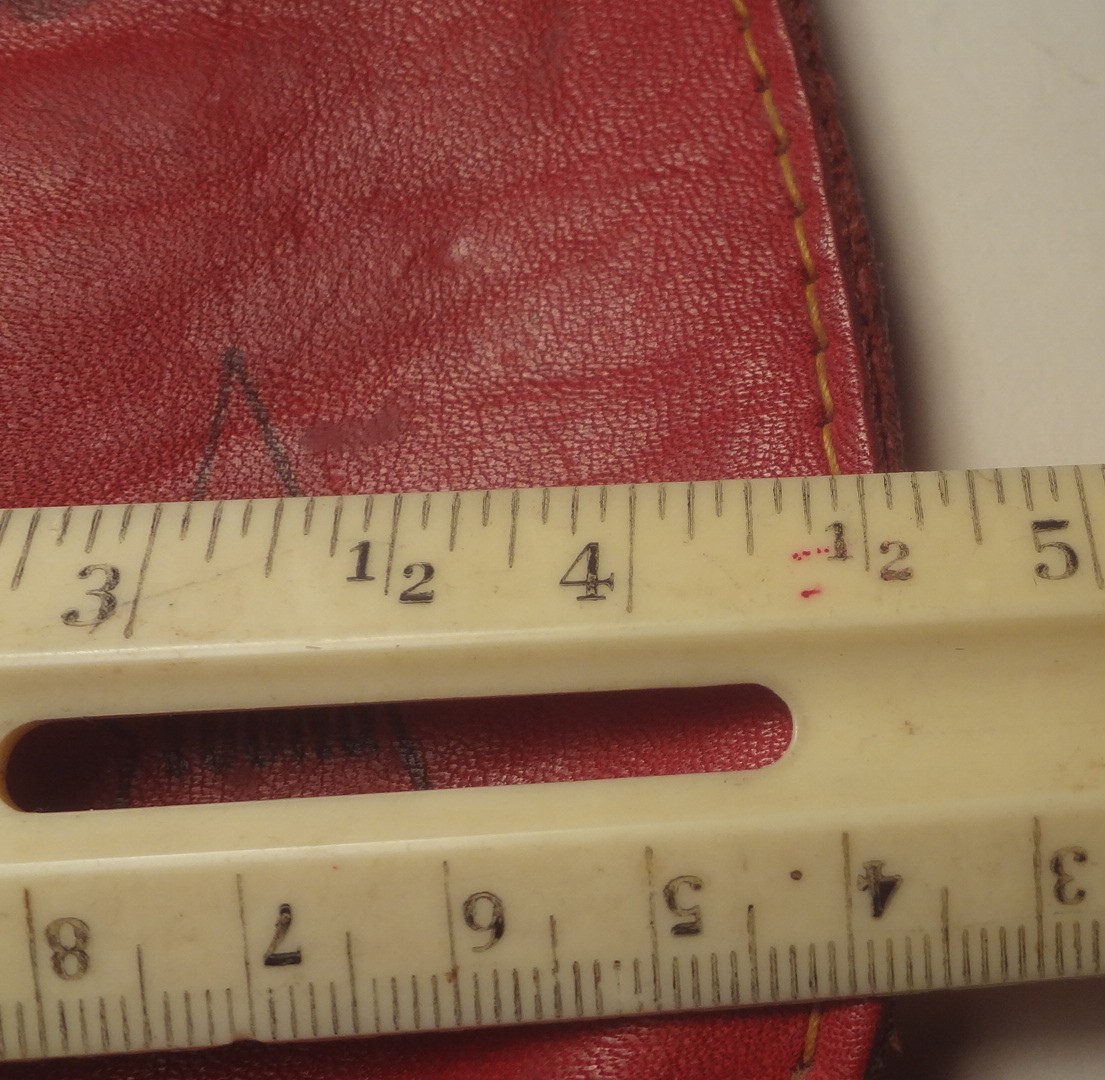 c1940’s – ORIGINAL genuine LEATHER MARBLE BAG by YOUNG – RICHARD – NICE FIND!