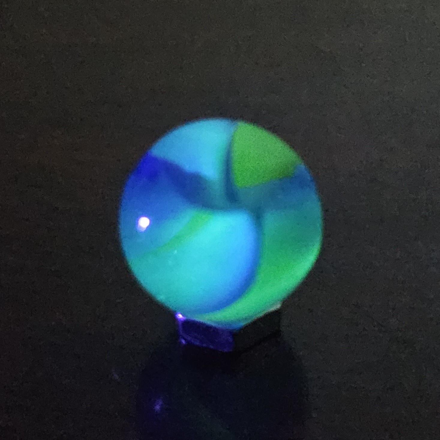 Vintage C E Bogard Blue Floppy 4 Lobe Cats Eye Uranium Glow .625 Glass Marble