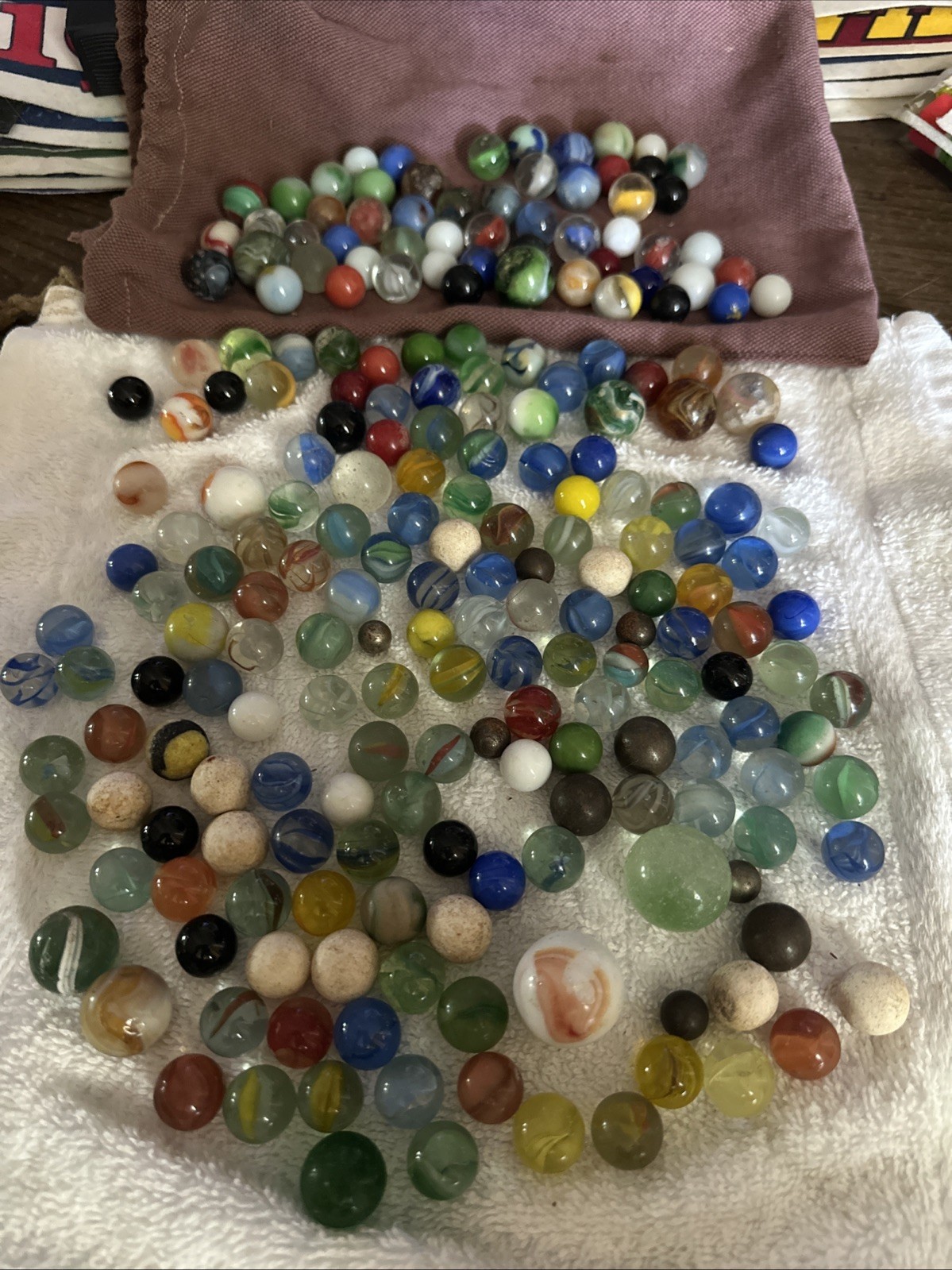 VINTAGE / ANTIQUE MARBLE LOT Clay Steelies Glass Cats Eye Barn Find Almost 3 Lbs