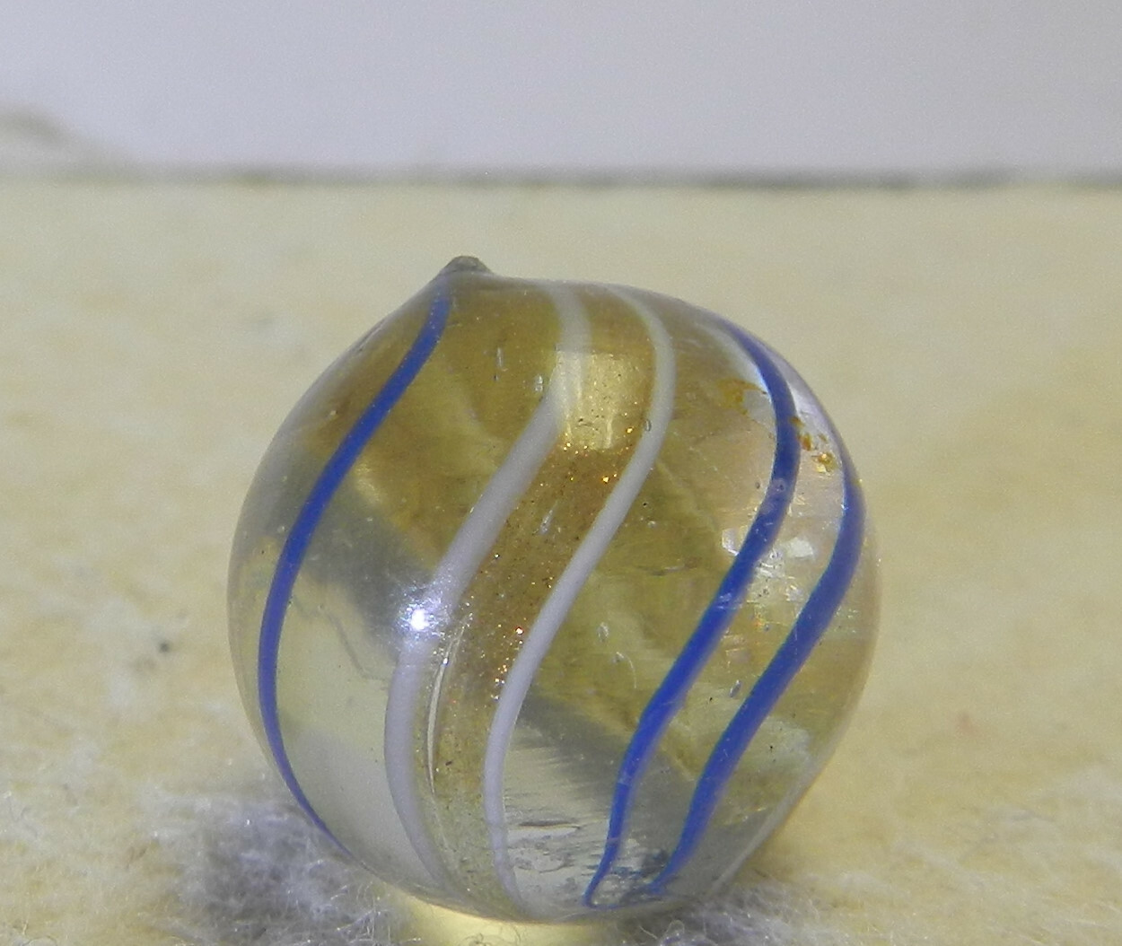#13835m Vintage German Handmade Clear Glass Banded Lutz Marble .61 Inches