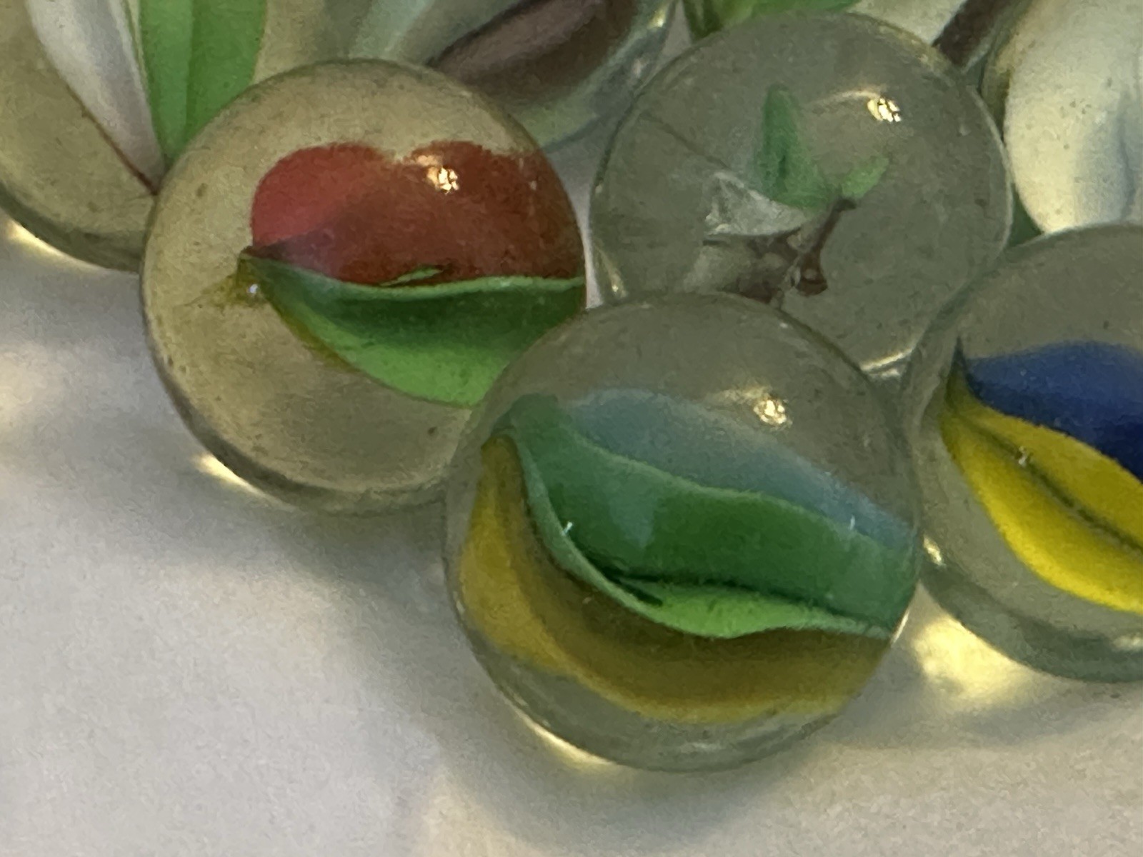 Vtg glass marbles 1”. gm-004 Shooters. 25 count in box. Color Cat-eyes. NIB