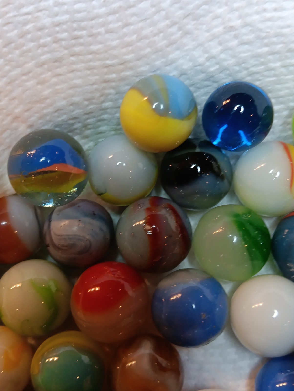 Vintage Marbles Lot Of 80. Random Pick. What You See Is What You Get. Good Luck