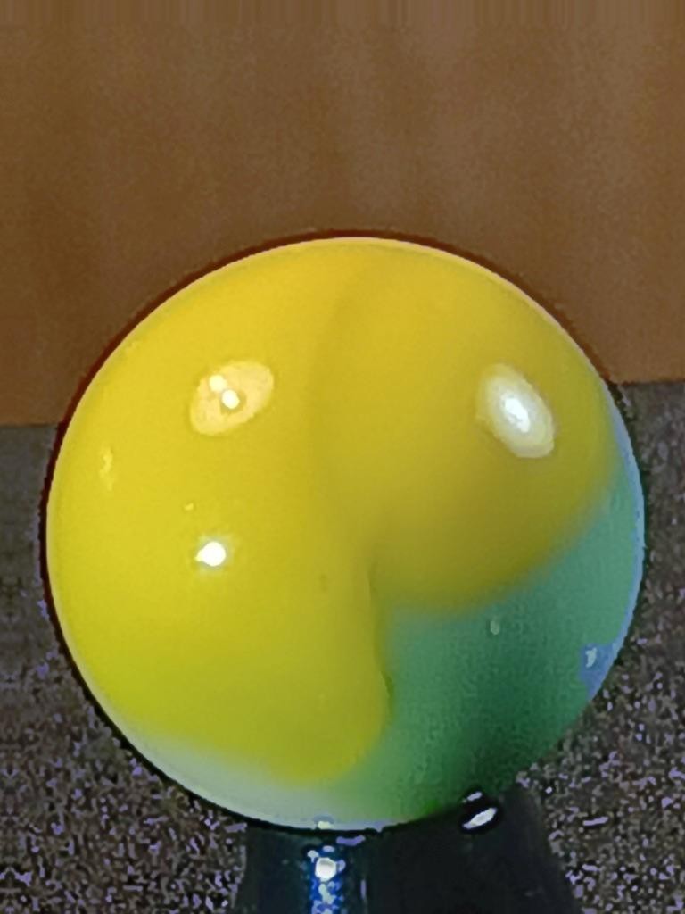 5/8″ Master Green Teal Banana Wispy White Patch Near Mint Serious Marble B190