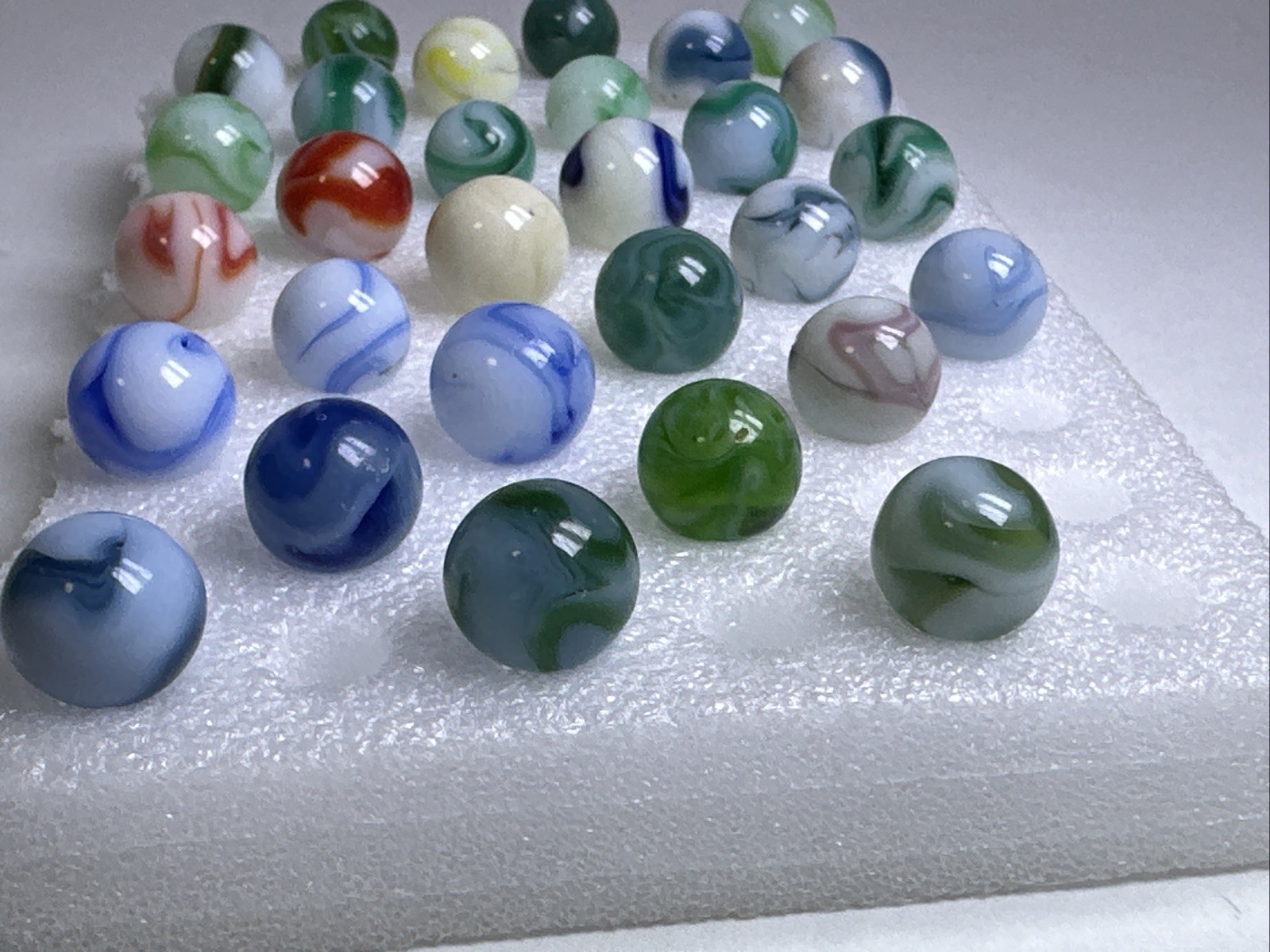 366 Lot Of 29 Vintage Cairo Swirl Marbles!