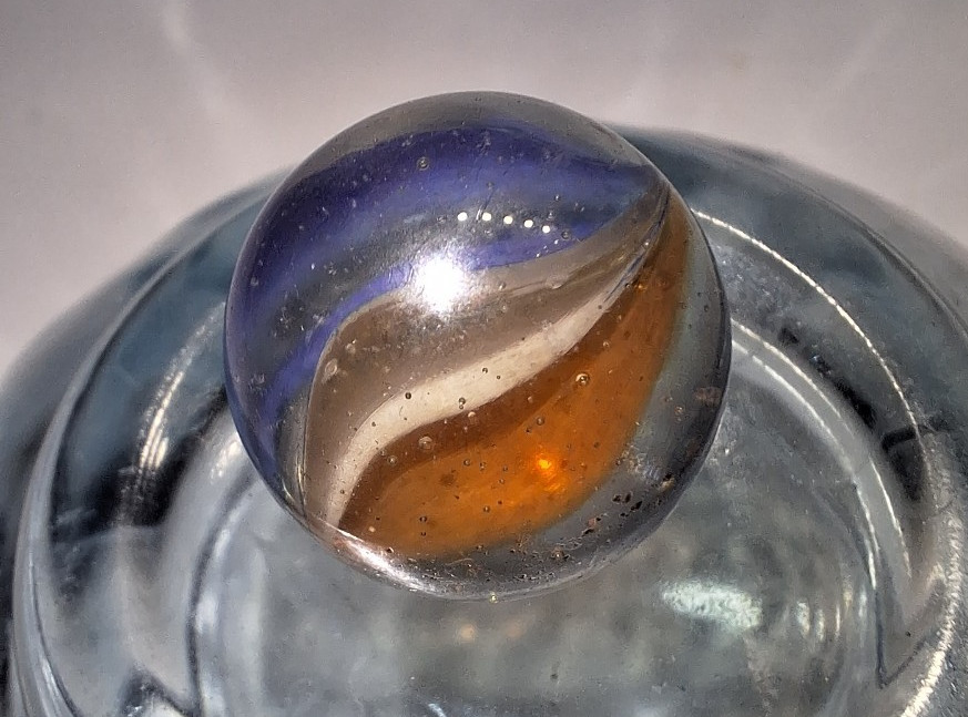 Vtg 6 Vane Tri Color Red White Blue Hybrid Cat’s Eye Marbles 11 ct. UV Reactive