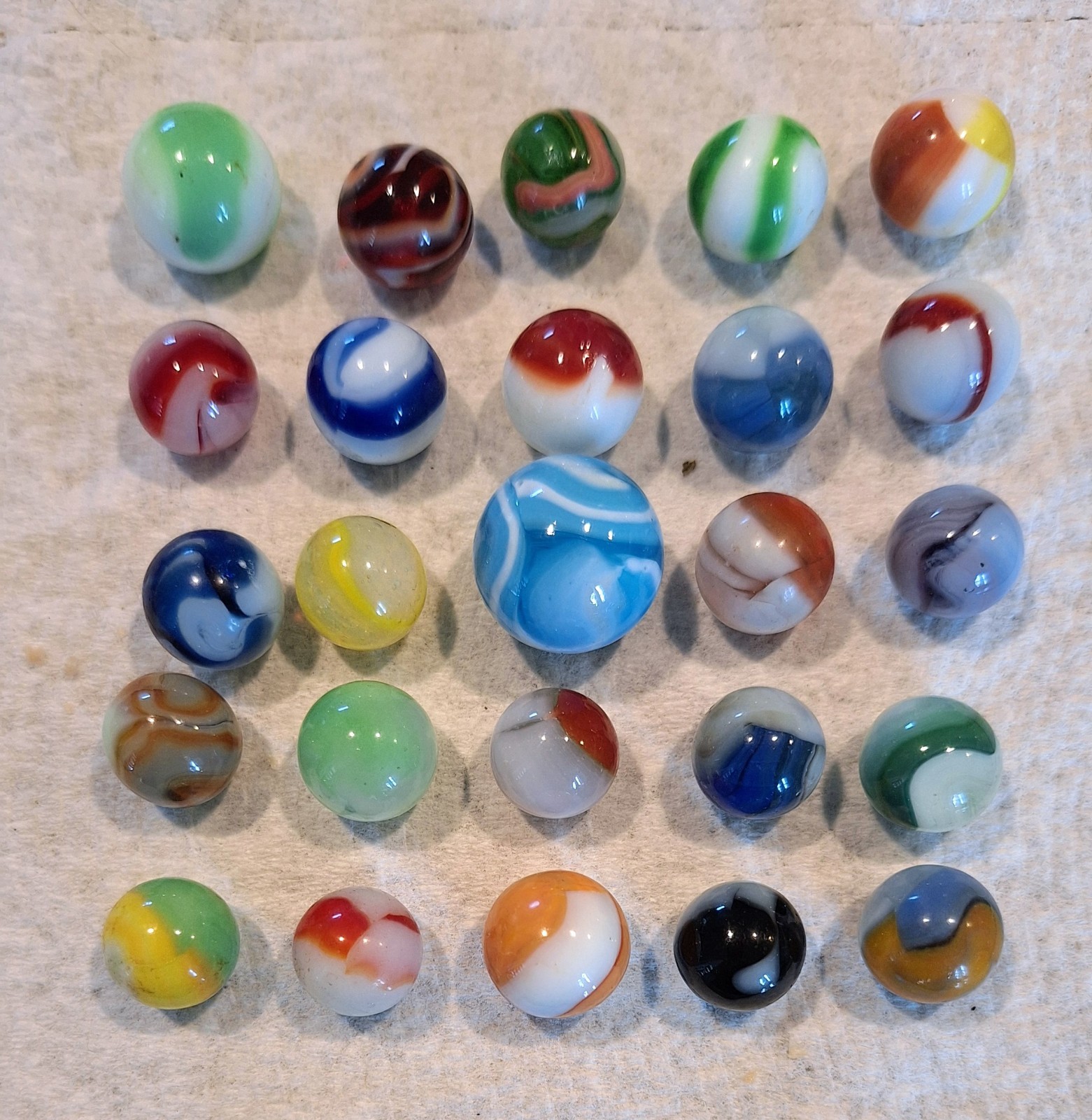 Lot Of 25 Vintage Marbles ,akro,cac,peltier,wv Swirls