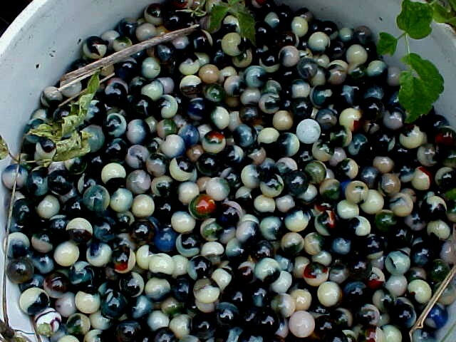100 MIXED JABO UV REACTIVE GLASS MARBLES . $54.99