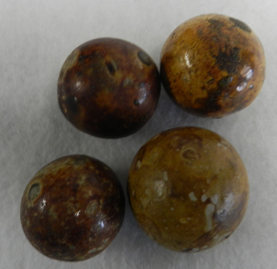 #20676m Vintage Group of 4 Large Clay or Bennington Marbles 1.09 to 1.30 Inches