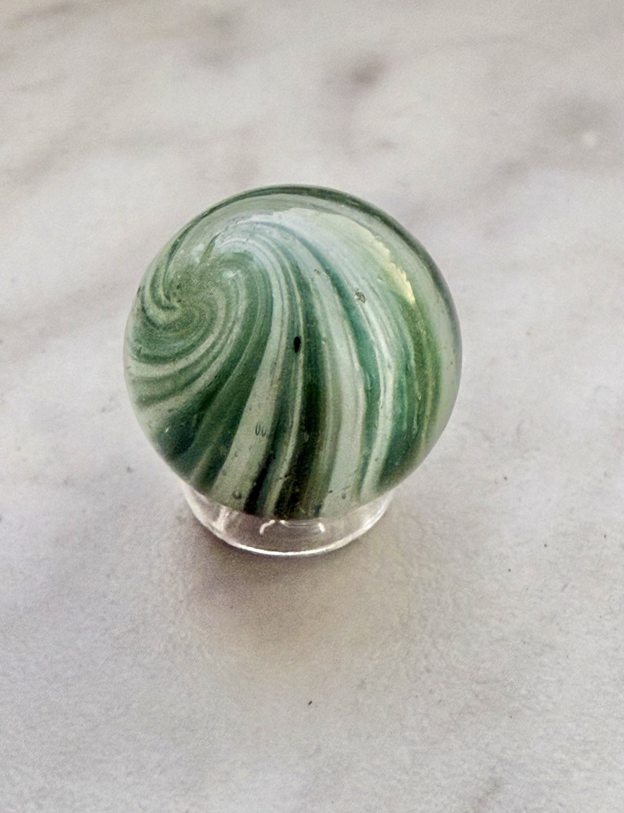 Antique German Handmade Onionskin Glass Marble Green Swirl 5/8” Ground Pontil
