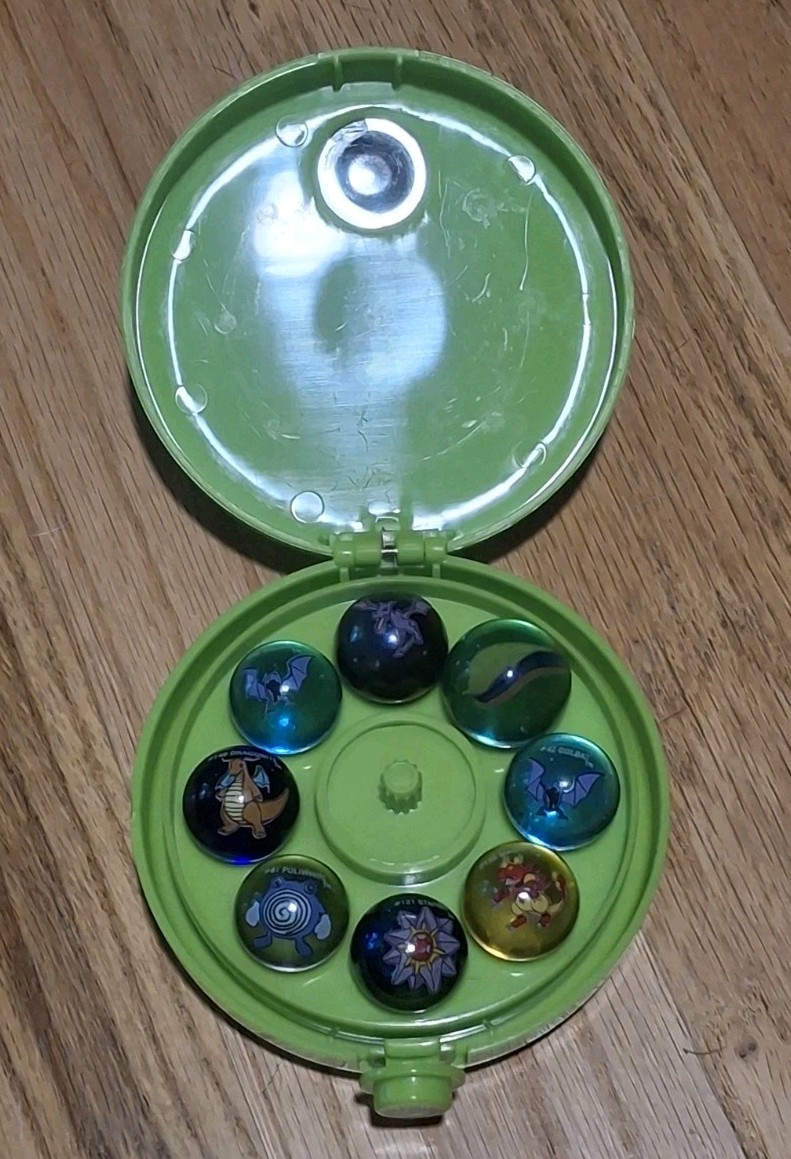 2000 Nickelodeon Pokémon Beedrill #15 Glass Toy Marbles Set Green Carrying Case
