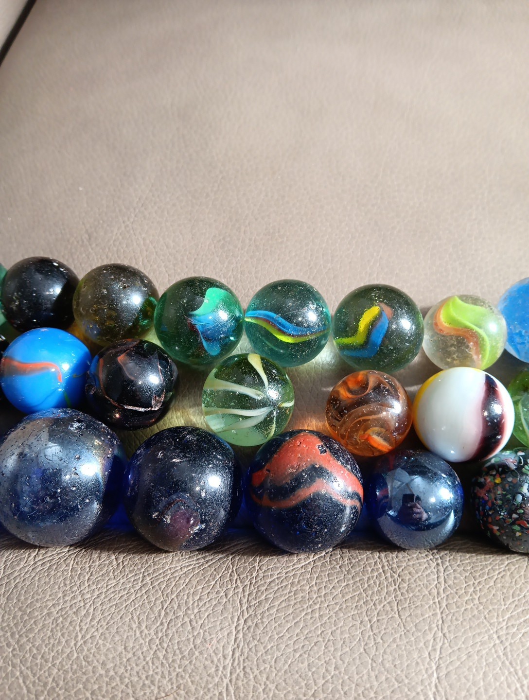 Lot Of 30 Marbles Medium Size Steelie Milky Way Cats Eyes Confetti Ribbon