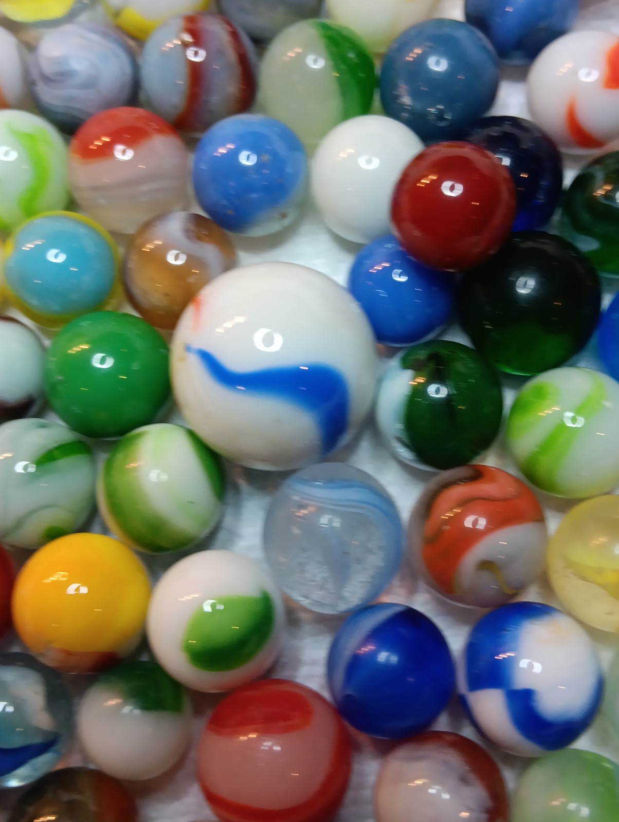 Vintage Marbles Lot Of 80. Random Pick. What You See Is What You Get. Good Luck