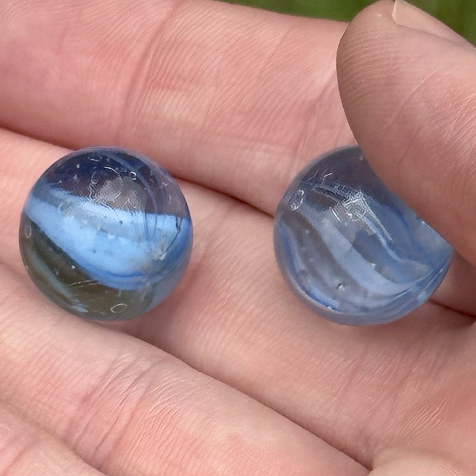 Lot of 22 Master Glass Co. Cats Eye Vintage Marbles 1950s Some Glow *Read Desc.