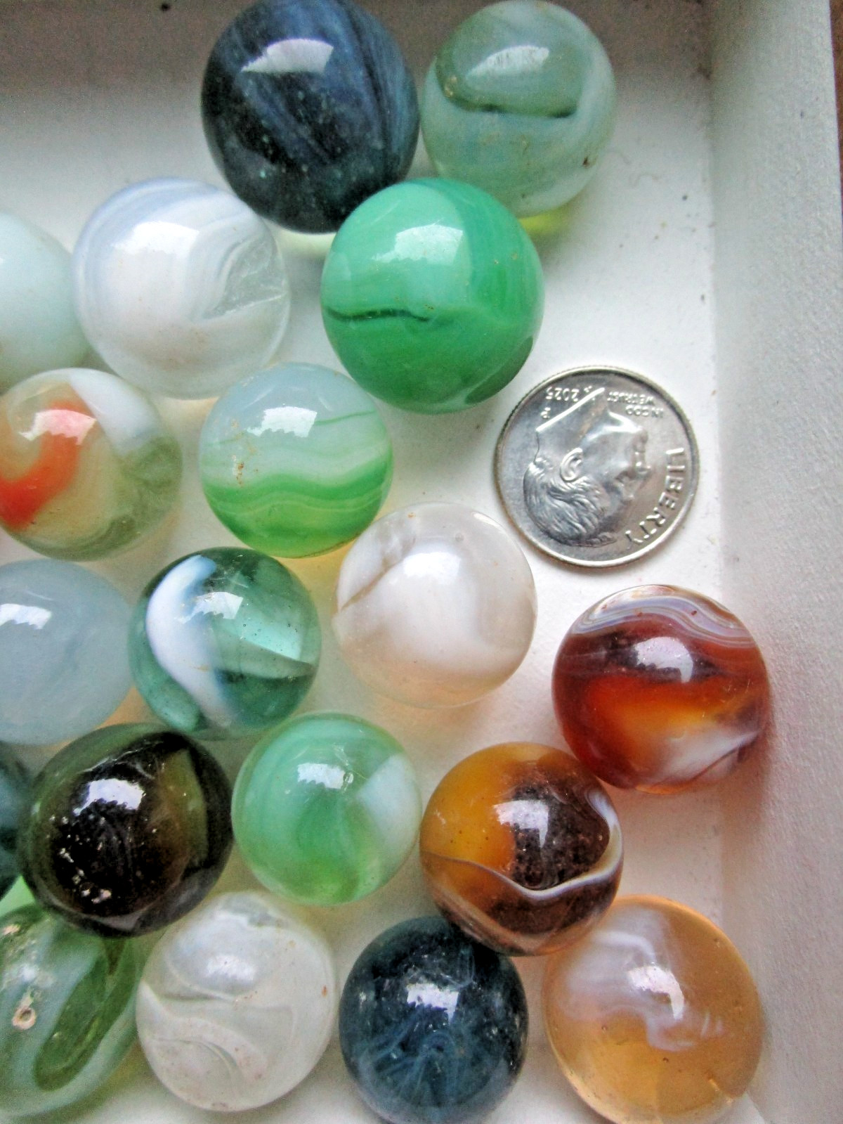 Vintage LOT OF 28 MARBLES Orange WHITE Brown GREEN Swirl