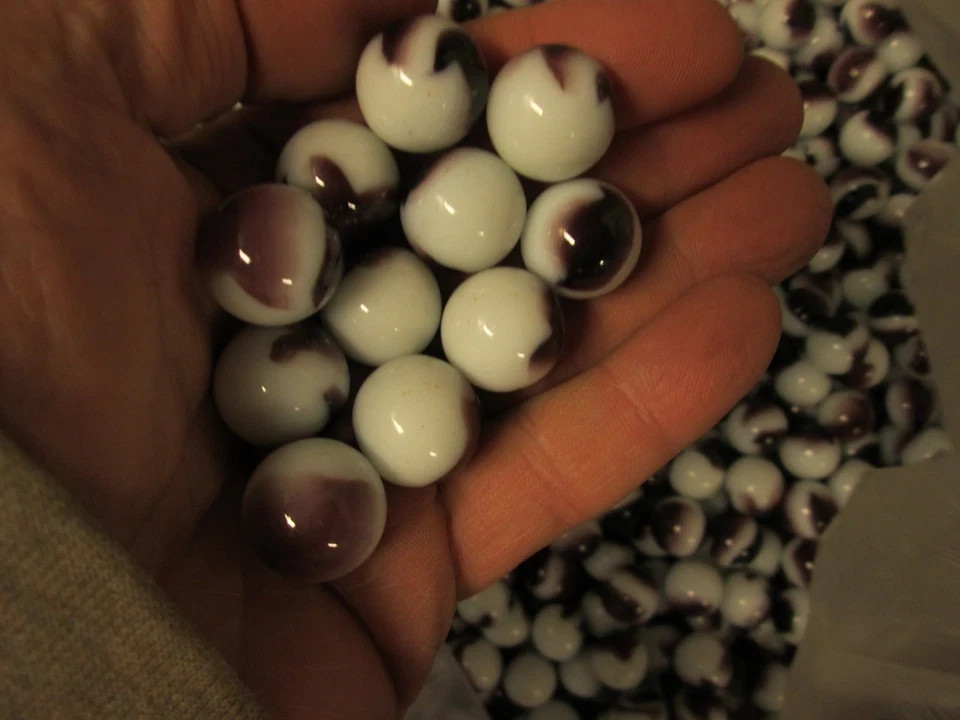 MARBLES 2 POUNDS 3/4 INCH WHITE AND BROWN MARBLE KING MARBLES