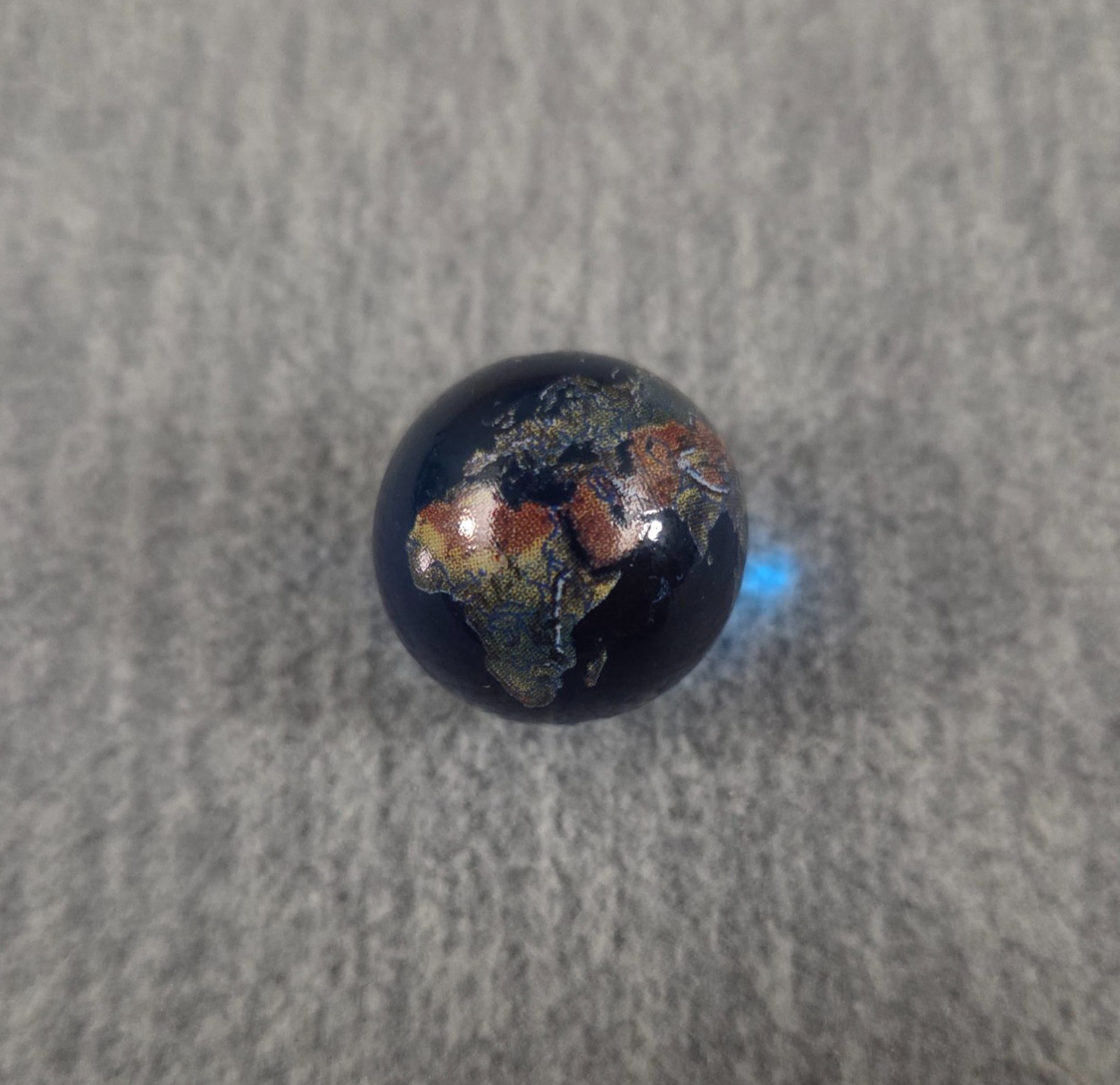 Earth Globe Blue Glass Marble with Art Continents Approximately 22mm 7/8″ Used