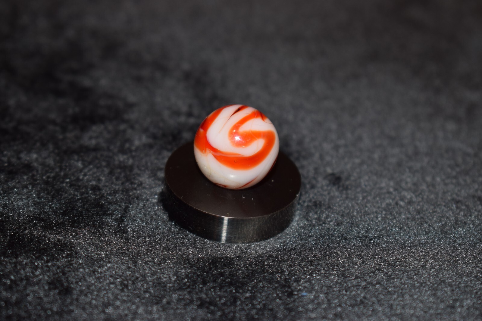 Vintage Old Milk Glass Ravenswood Swirl Toy Marble Size .625″=5/8″=16mm NM