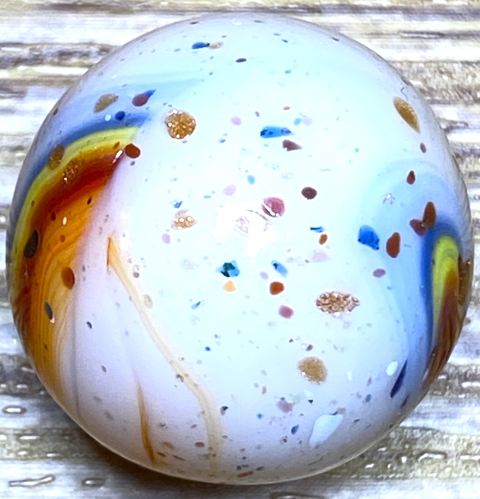 DAS/JABO WOWZERS ! RAINBOW PATCH WITH FRITZ & LUTZ SWIRLED SHOOTER .69″ M699