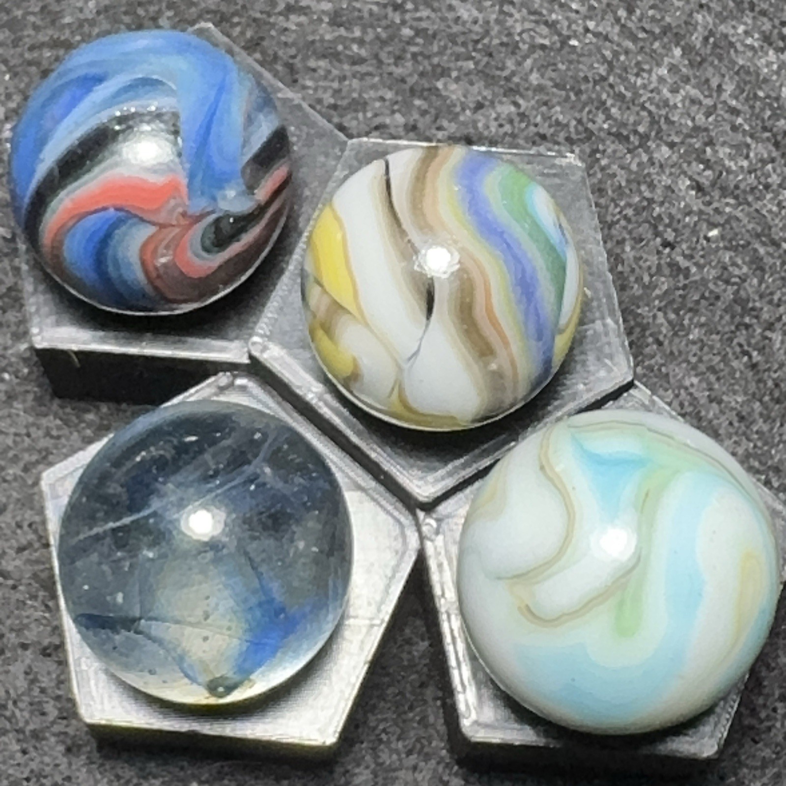 4-Jabo/DAS Marble Sizes Vary (3314)