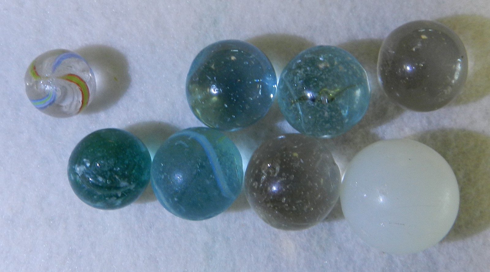 #19937m Vintage Group or Lot of 8 German Handmade Marbles .49 to .82 Inches